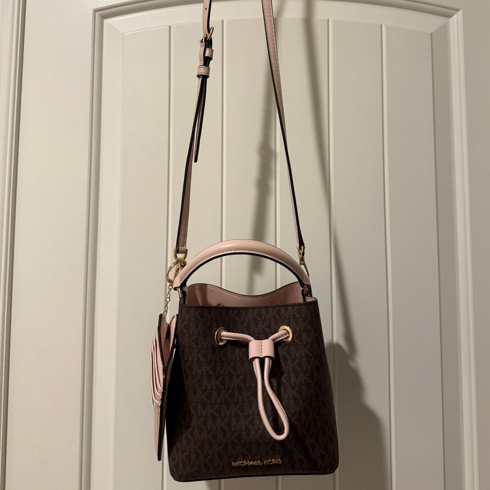 Elegant Brown and Pink Bucket Bag